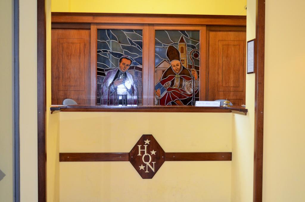 קורטונה Hotel Oasi Neumann מראה חיצוני תמונה