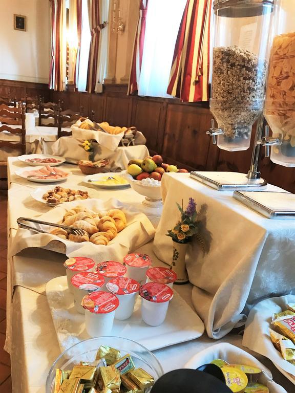 קורטונה Hotel Oasi Neumann מראה חיצוני תמונה