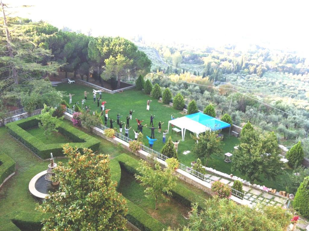 קורטונה Hotel Oasi Neumann מראה חיצוני תמונה